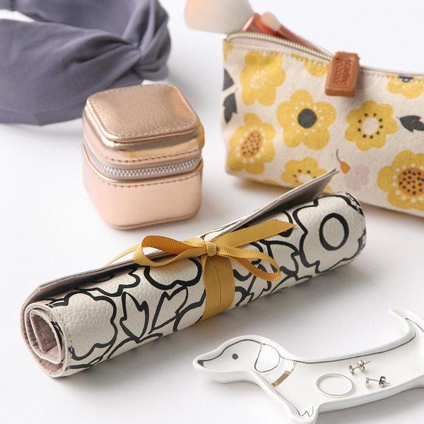 Doodle Flower Travel Jewelry Roll